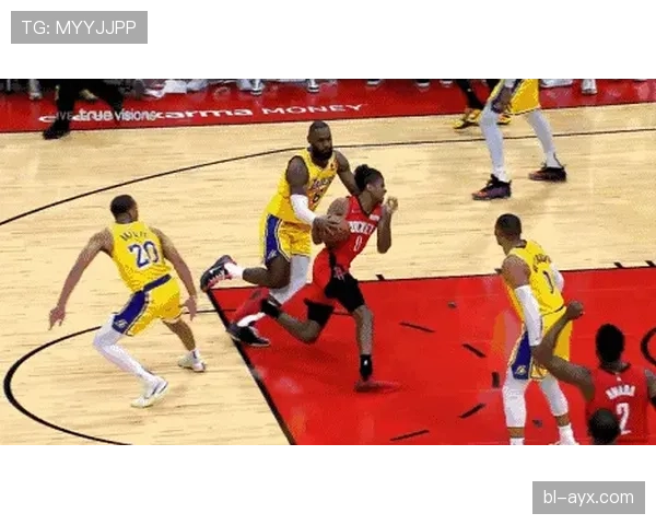 非接触犯规判罚如何界定？裁判难点全解析